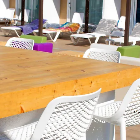 ホテル アレグリア マリピンズ マルグラット・デ・マル