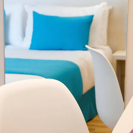 ホテル アレグリア マリピンズ マルグラット・デ・マル