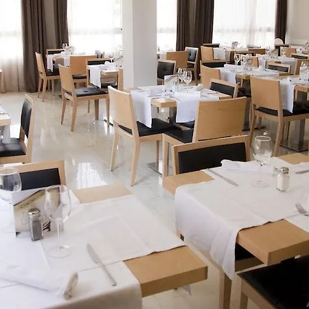 Hotel Alegria Maripins