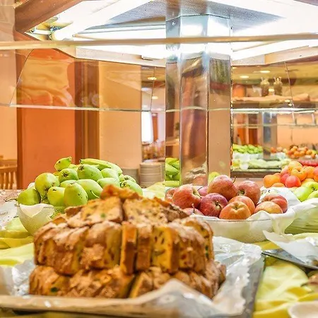 Alegria Maripins Hotel